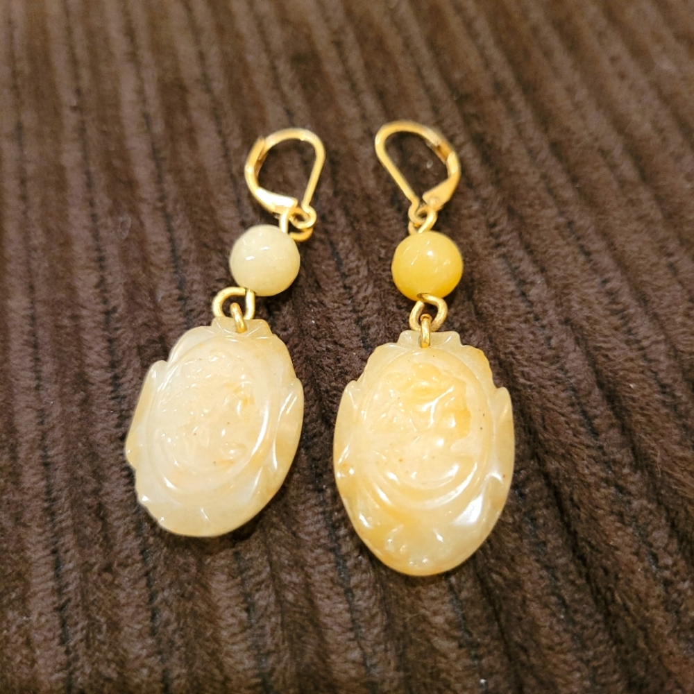 Elegant Gold Drop Earrings